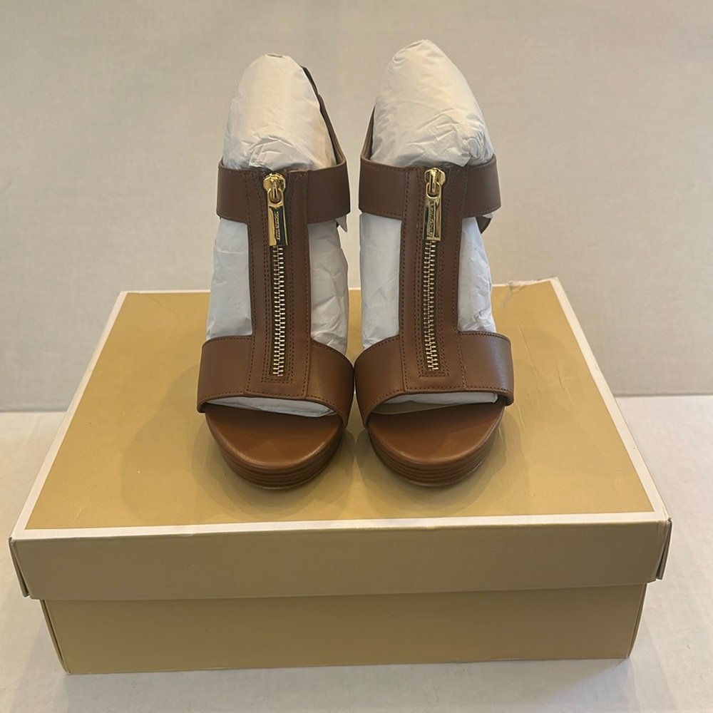 Michael Kors Berkeley Sandal Leather Luggage Heels Brand New
